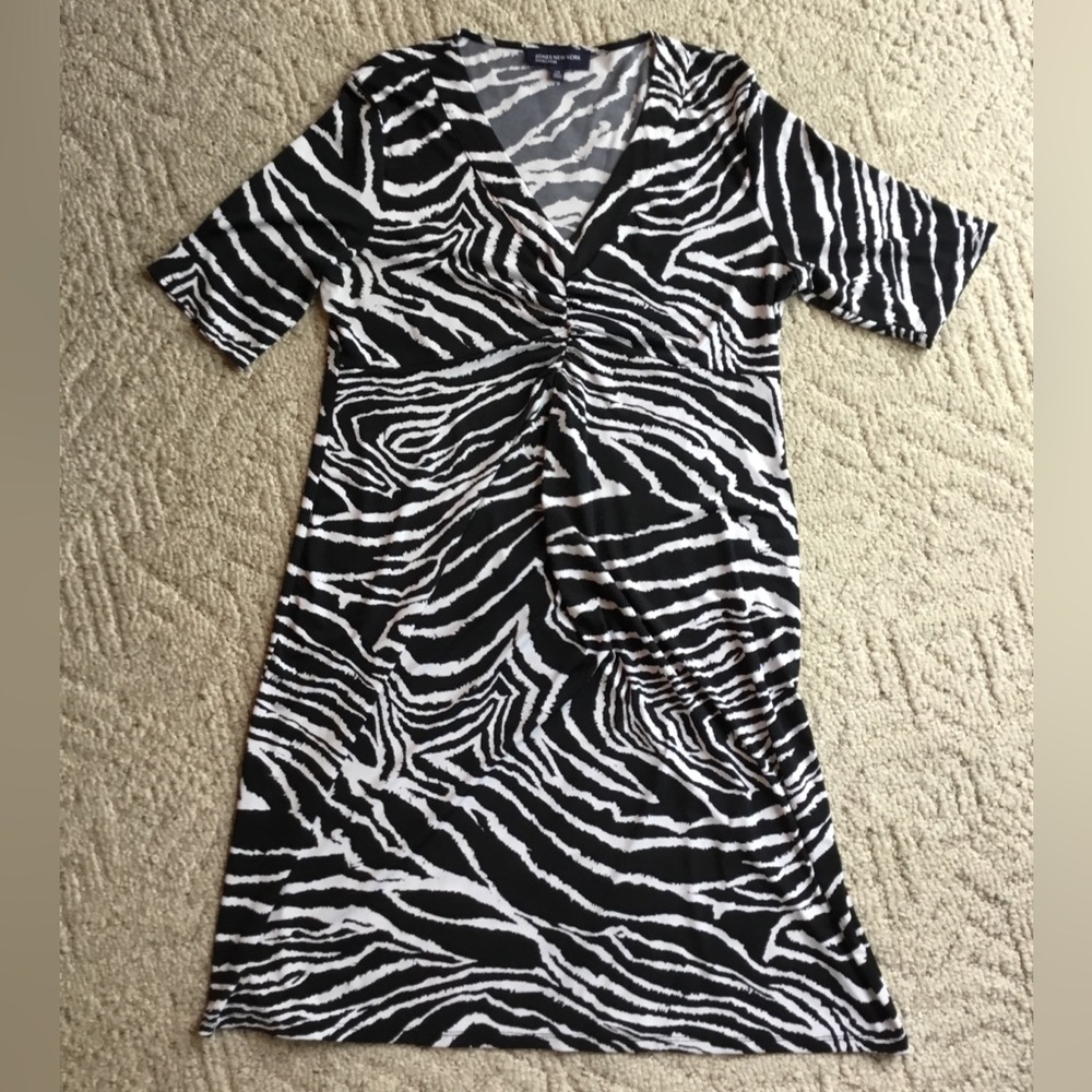 Jones New York Black and White Sheath Midi Dress